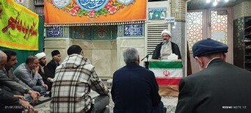 دشمن می خواهد آرام آرام غیرت مردان و عفت و حیای زنان ایرانی را بگیرد