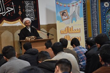 روحانیت انقلابی در عرصه‌های اجتماعی و سیاسی نقش‌آفرینی کند