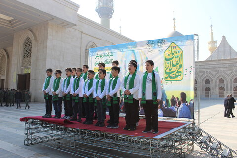 تصاویر پیرامونی مراسم 12 بهمن ماه و نماز جمعه در حرم بنیانگذار جمهوری اسلامی ایران