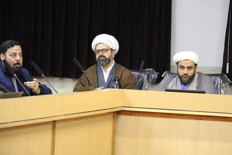 تصاویر|نشست رابطین تهذیب و تبلیغ مدارس حوزه علمیه اصفهان