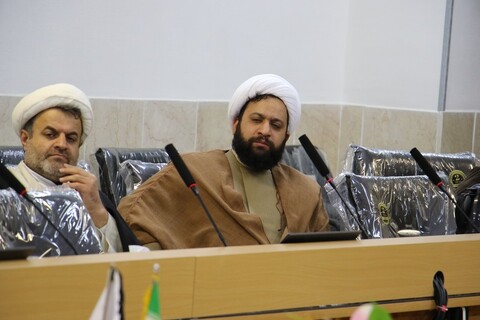 تصاویر|نشست رابطین تهذیب و تبلیغ مدارس حوزه علمیه اصفهان