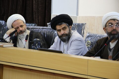 تصاویر|نشست رابطین تهذیب و تبلیغ مدارس حوزه علمیه اصفهان