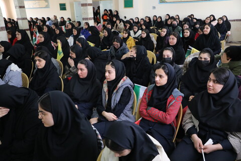 تصاویر/ آیین نمادین نواختن زنگ انقلاب در مهاباد