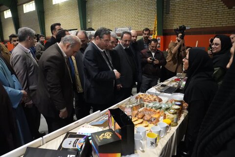 تصاویر/ آیین نمادین زنگ انقلاب در ارومیه