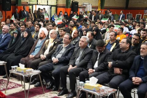 تصاویر/ آیین نمادین زنگ انقلاب در ارومیه