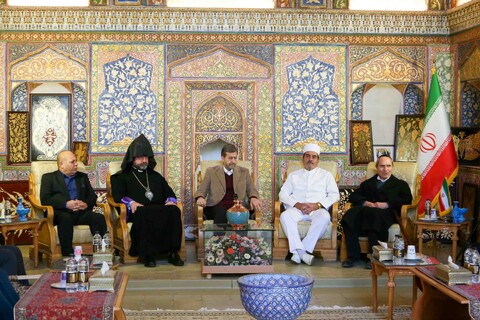 تصاویر / نشست رهبران اديان الهي در اصفهان