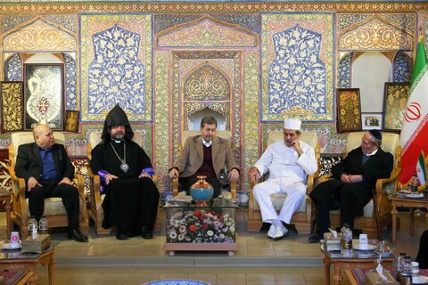 تصاویر / نشست رهبران اديان الهي در اصفهان