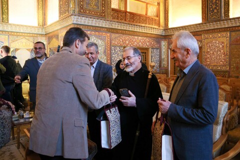 تصاویر / نشست رهبران اديان الهي در اصفهان