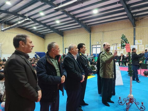 تصاویر/ آیین نمادین زنگ انقلاب در تکاب