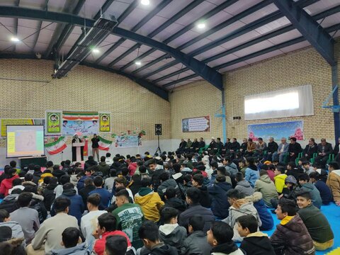 تصاویر/ آیین نمادین زنگ انقلاب در تکاب