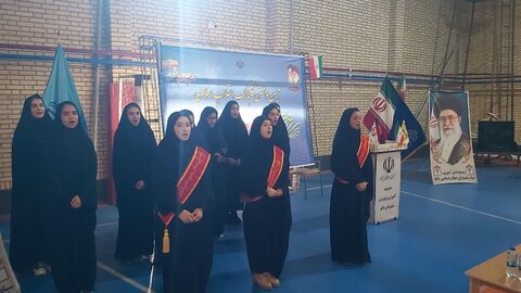 تصاویر/ نواخته شدن زنگ انقلاب در ماکو