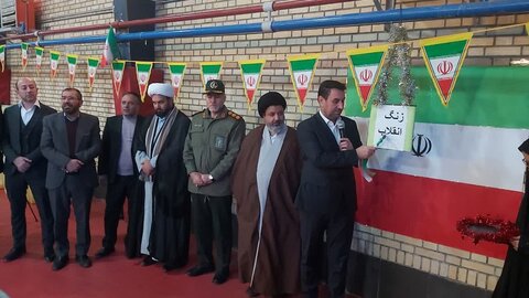 تصاویر/ نواخته شدن زنگ انقلاب در ماکو