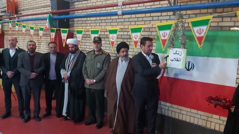 تصاویر/ نواخته شدن زنگ انقلاب در ماکو