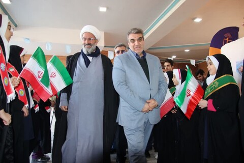 تصاویر/ آیین «زنگ انقلاب اسلامی» در آموزشگاه ۲۲ بهمن سمنان