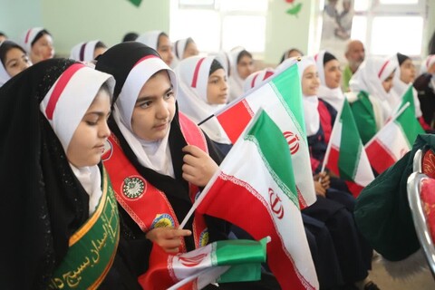 تصاویر/ آیین «زنگ انقلاب اسلامی» در آموزشگاه ۲۲ بهمن سمنان