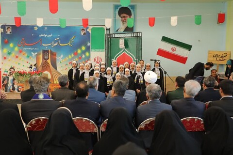 تصاویر/ آیین «زنگ انقلاب اسلامی» در آموزشگاه ۲۲ بهمن سمنان