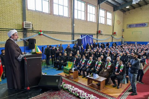 تصاویر |  زنگ انقلاب در دبیرستان دخترانه سمیه تبریز