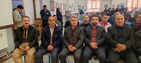 تصاویر/ نواخه شدن زنگ انقلاب در اشنویه