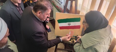 تصاویر/ نواخه شدن زنگ انقلاب در اشنویه