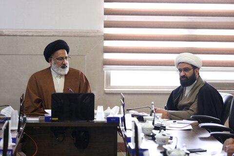 تصاویر/ اولین جلسه کمیته برنامه ریزی حضور مرکز مدیریت در سی و دومین نمایشگاه بین المللی قرآن کریم