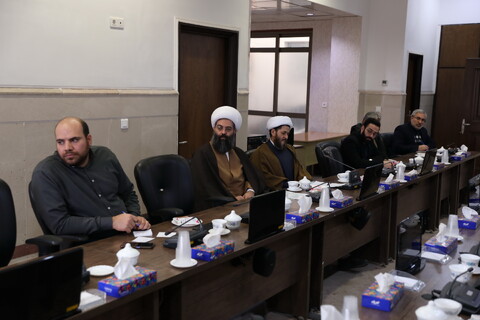 تصاویر/ اولین جلسه کمیته برنامه ریزی حضور مرکز مدیریت در سی و دومین نمایشگاه بین المللی قرآن کریم