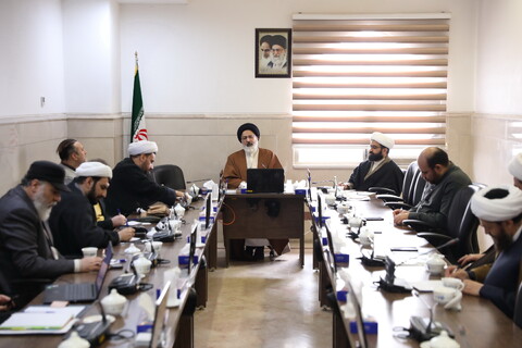 تصاویر/ اولین جلسه کمیته برنامه ریزی حضور مرکز مدیریت در سی و دومین نمایشگاه بین المللی قرآن کریم