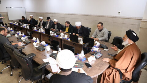 تصاویر/ اولین جلسه کمیته برنامه ریزی حضور مرکز مدیریت در سی و دومین نمایشگاه بین المللی قرآن کریم