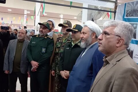 تصاویر/ افتتاح نمایشگاه علمی دستاوردهای انقلاب اسلامی درآران و بیدگل