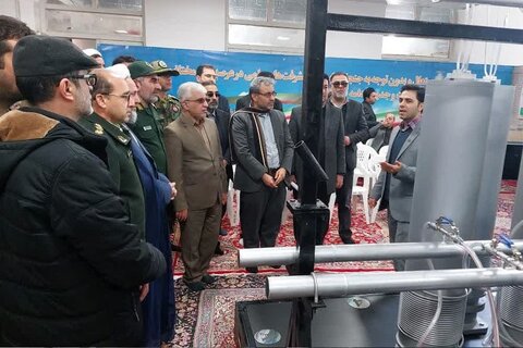 تصاویر/ افتتاح نمایشگاه علمی دستاوردهای انقلاب اسلامی درآران و بیدگل