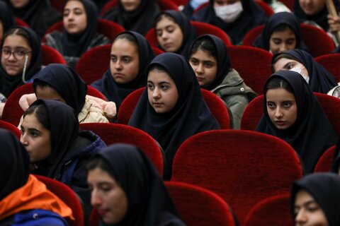 تصاویر/ آئین نواختن زنگ انقلاب در مدارس استان قزوین