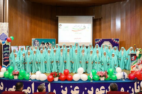 تصاویر/ آئین نواختن زنگ انقلاب در مدارس استان قزوین