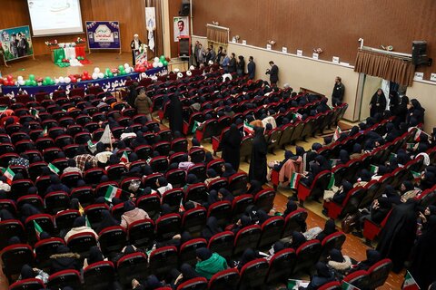 تصاویر/ آئین نواختن زنگ انقلاب در مدارس استان قزوین