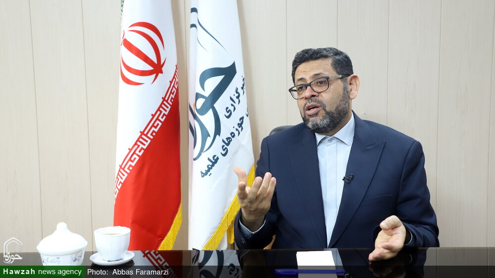 همایش تفسیر تسنیم در قم برگزار می شود / بهره‌گیری از ۵۰۰ منبع علمی در تفسیر ۸۰ جلدی تسنیم