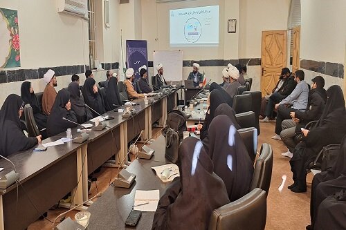 اولین دوره جامع سواد رسانه در استان کرمانشاه برگزار شد + عکس