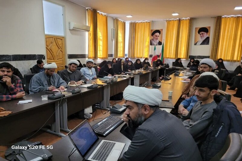 اولین دوره جامع سواد رسانه در استان کرمانشاه برگزار شد + عکس