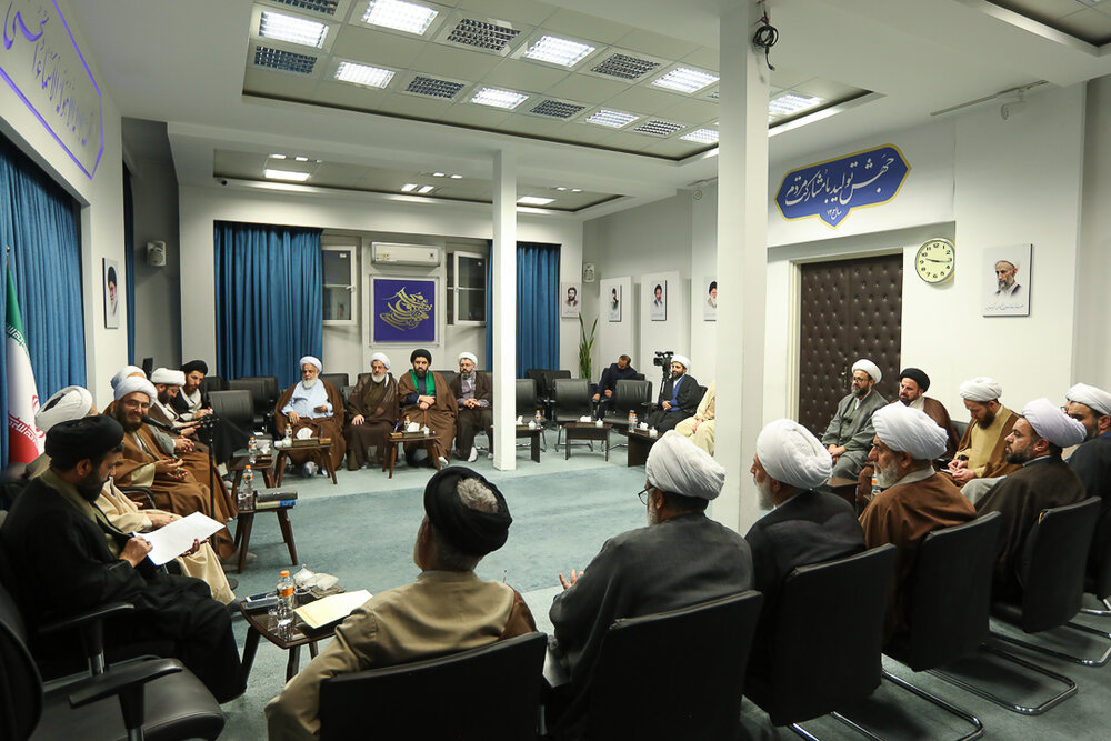 نخستین گردهمایی ائمه جمعه استان قزوین با حضور نماینده جدید ولی فقیه در استان