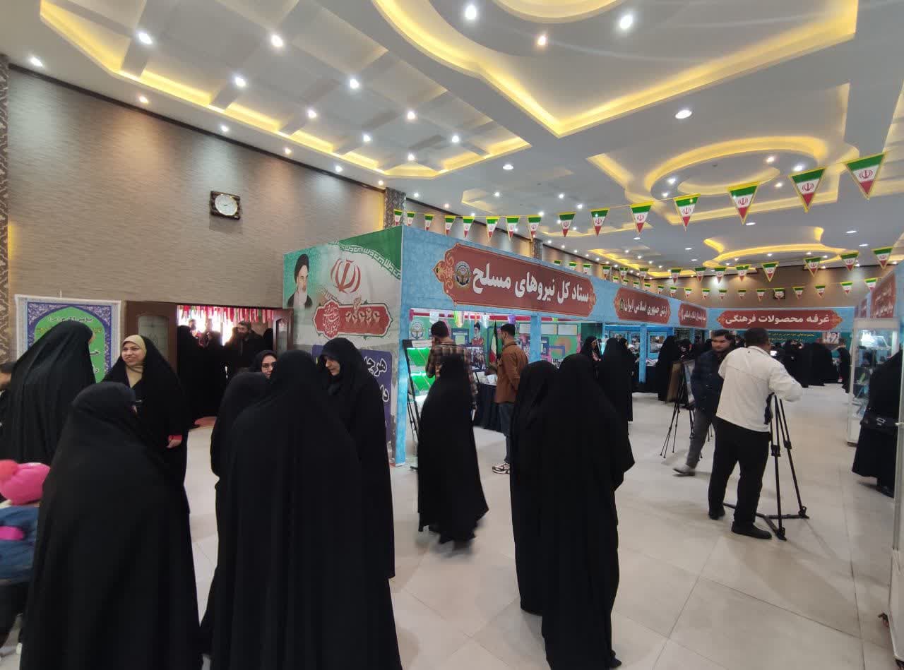تصاویر/ دومین روز از برپایی نمایشگاه اولین اجلاسیه سراسری نماز نیروهای مسلح