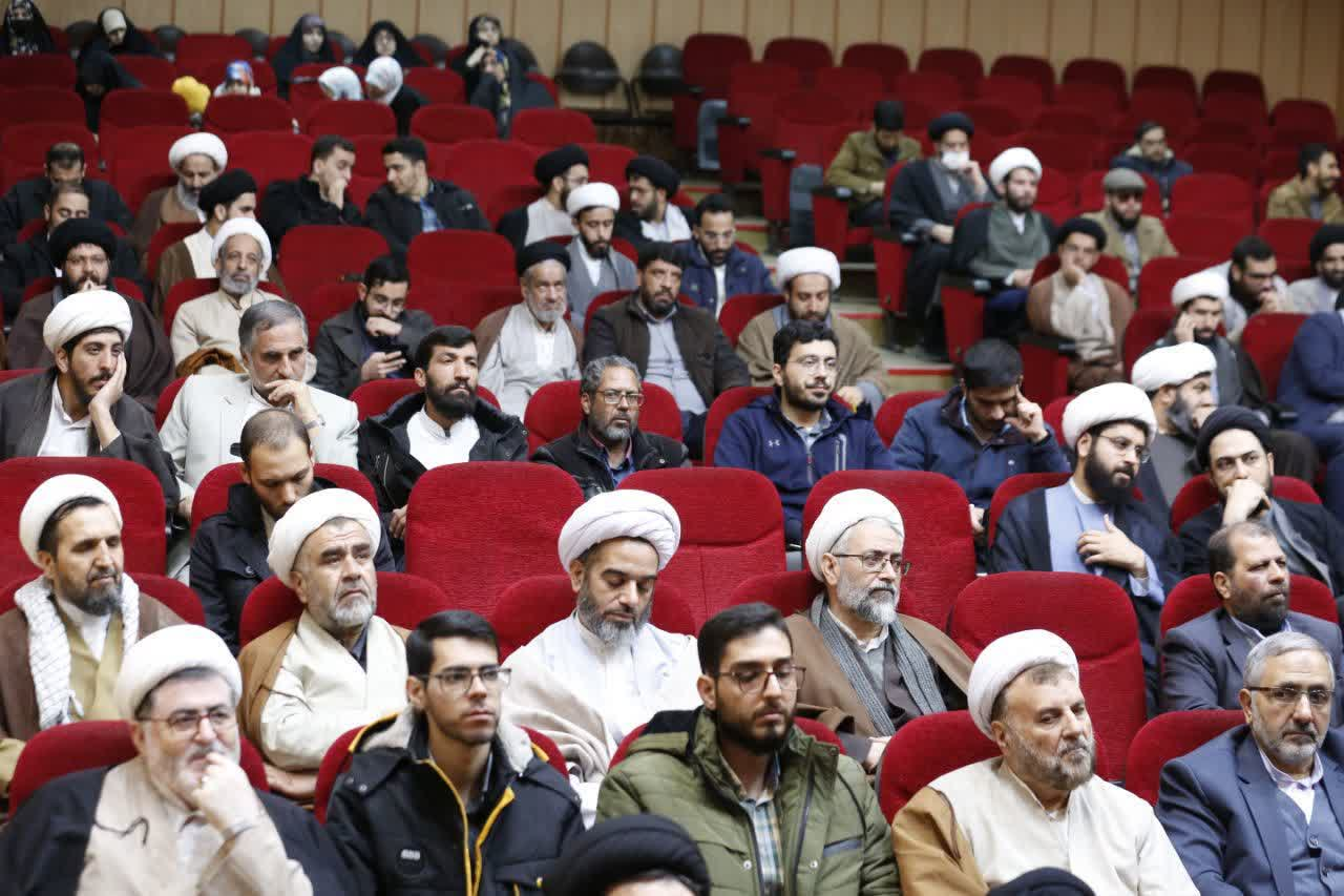 اجلاسیه سالانه طلاب شهرستان های نایین، خور و بیابانک برگزار شد