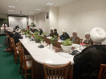 دوره تربیت استاد پاسخگو در حرم مطهر بانوی کرامت برگزار می شود