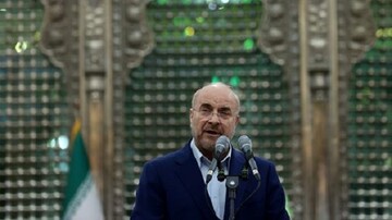 مکتب امام(ره) مکتب تحول و توازن میان عقلانیت، عدالت و معنویت است