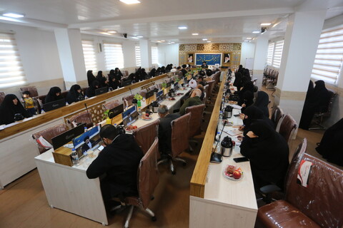 تصاویر / گردهمایی رؤسای هیأت امنای واحدهای علمی تربیتی حوزه علمیه خواهران استان اصفهان