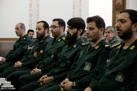 تصاویر/ دیدار جمعی از فرماندهان سپاه امام رضا(ع) و پاسداران یگان حفاظت حرم با تولیت آستان قدس رضوی