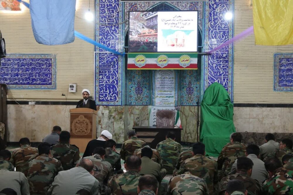 روحیه عاشورایی در ارتش، الگوگیری از شجاعت و فداکاری امام حسین(ع)  است