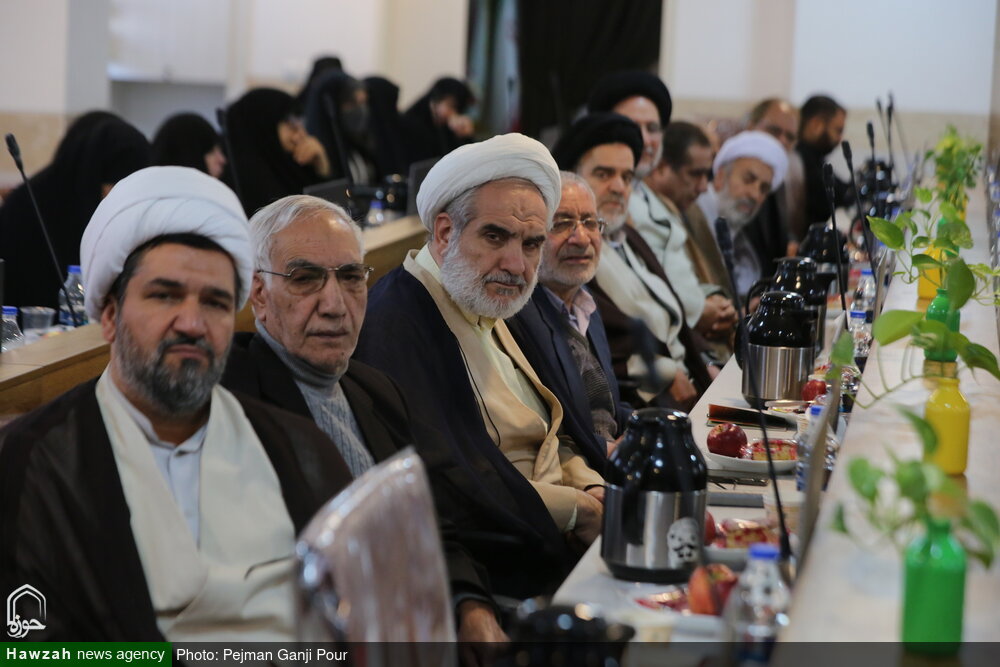 تصاویر / گردهمایی رؤسای هیأت امنای واحدهای علمی تربیتی حوزه علمیه خواهران استان اصفهان