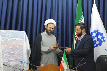 تصاویر/ انعقاد تفاهم نامه ستاد راهبری فناوری‌های هوشمند حوزه‌های علمیه و ستاد همکاری‌های حوزه علمیه و آموزش‌وپرورش