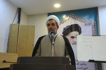 طلاب شاهد و ایثارگر، ادامه‌دهندگان راه شهدا در عرصه علم و اخلاق هستند