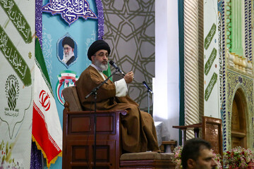 حضرت عباس(ع) با تمام وجود خیرخواه مردم بودند