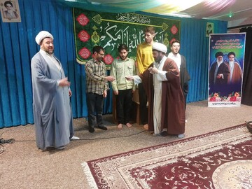 تصاویر/ مراسم اعیاد شعبانیه و دهه فجر در مدرسه علمیه امام صادق (ع) قروه