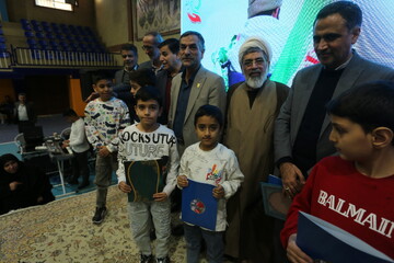 تصاویر / مراسم تجلیل از فرزندان نخبه شهدا، جانبازان و ایثارگران اصفهان