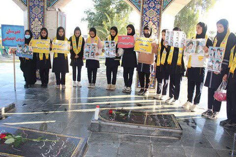 تصاویر/ غبارروبی قبور شهدا در شبانکاره